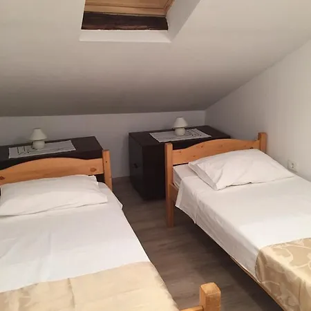 Retro Iii Apartment Koper