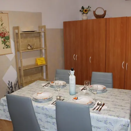 Apartament Retro Iii